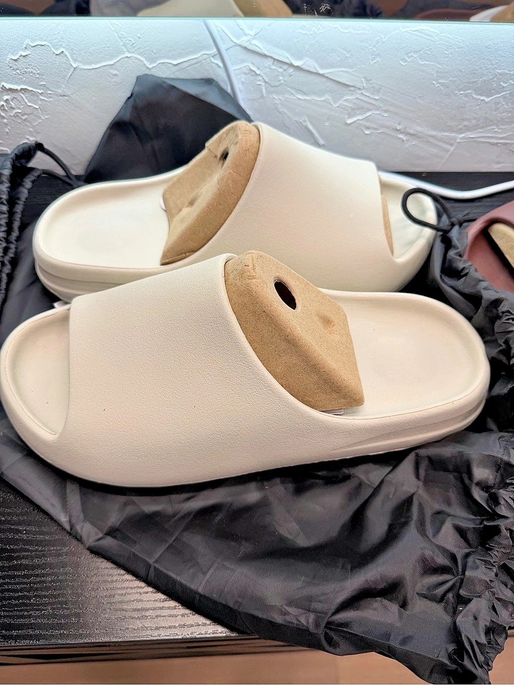 Yeezy Slide Cream US 13 NWT